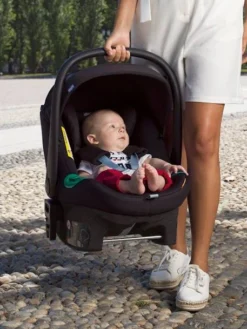 Siège-auto + Base CHICCO Kiros I-Size Fast-In 40 à 78 Cm, équivalence Groupe 0+ Noir - Chicco -Linge De Lit Enfant Boutique siege auto base chicco kiros i size fast in 40 a 78 cm equivalence groupe 0 2